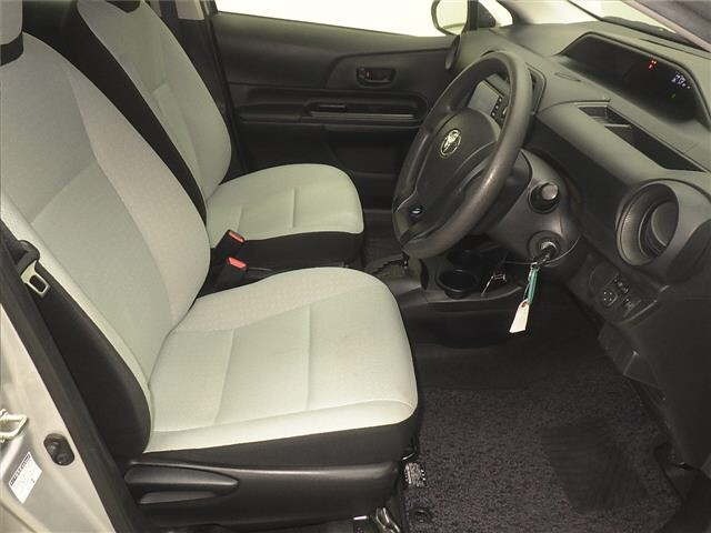 Toyota AQUA 2021 7425934-5