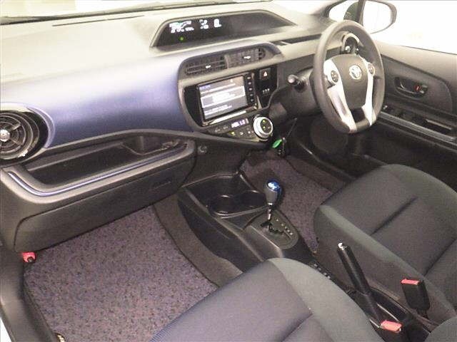 Toyota AQUA 2016 7425935-4