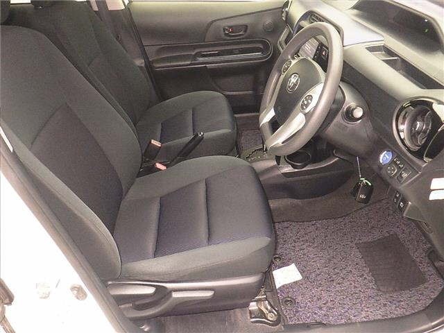 Toyota AQUA 2016 7425935-5