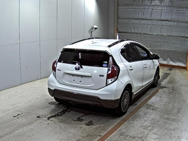 Toyota AQUA 2015 7425949-5