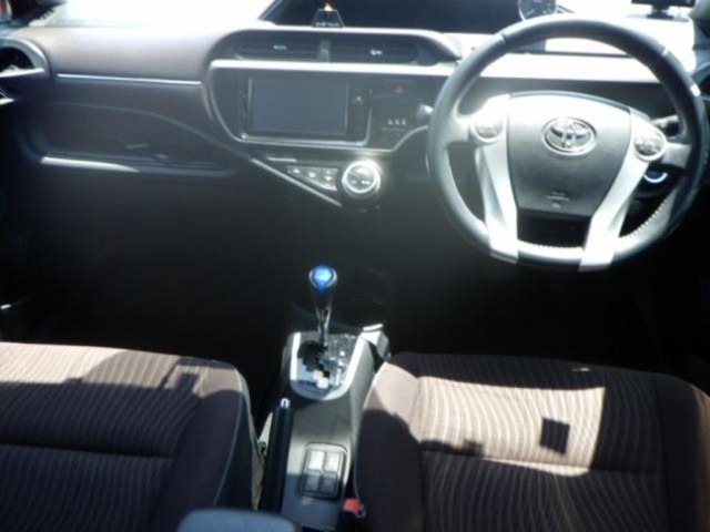 Toyota AQUA 2015 7425964-3