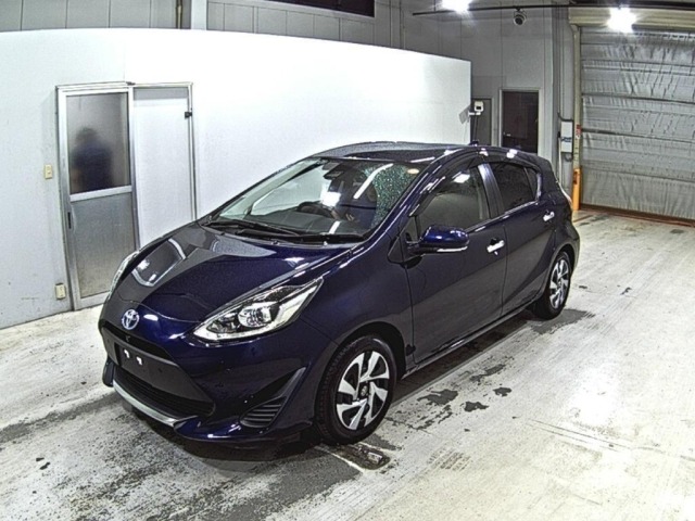 Toyota AQUA 2021 7425965-4