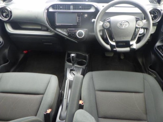 Toyota AQUA 2018 7425993-3