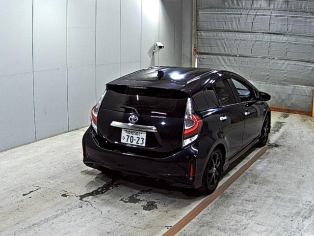 Toyota AQUA 2018 7425993-5