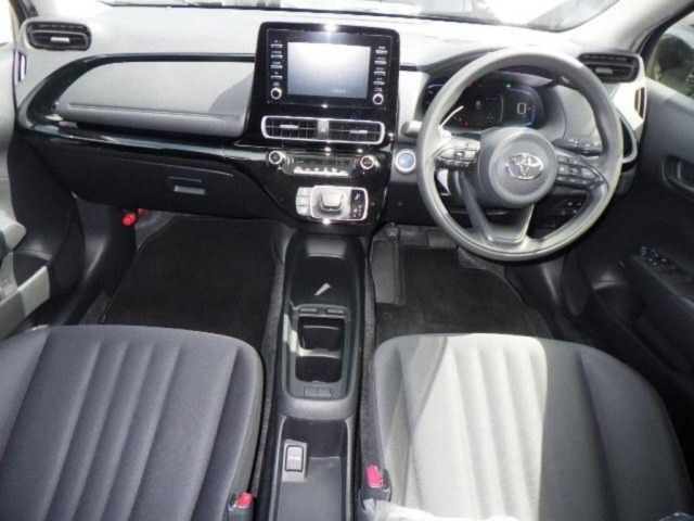 Toyota AQUA 2023 7426009-3