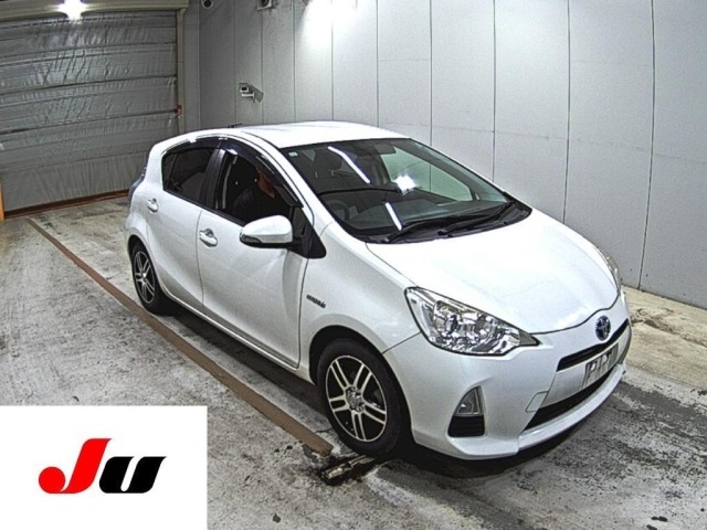 Toyota AQUA 2014 7426020-0
