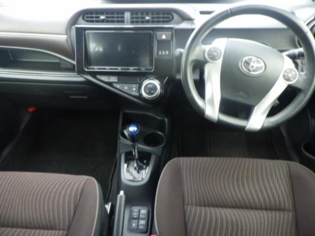 Toyota AQUA 2017 7426035-3