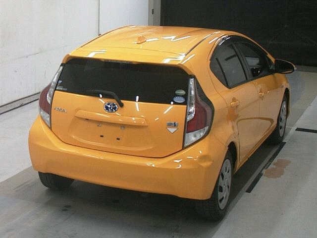 Toyota AQUA 2015 7426036-5