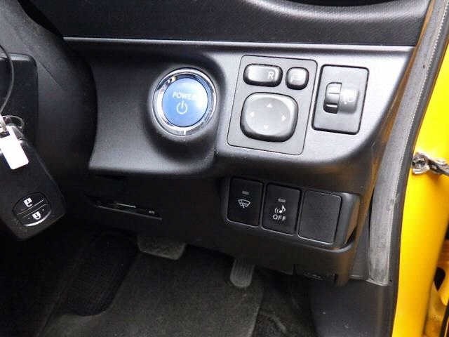 Toyota AQUA 2015 7426036-6