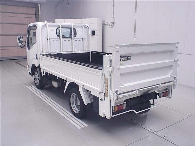 Nissan ATLAS 2016 7428837-1