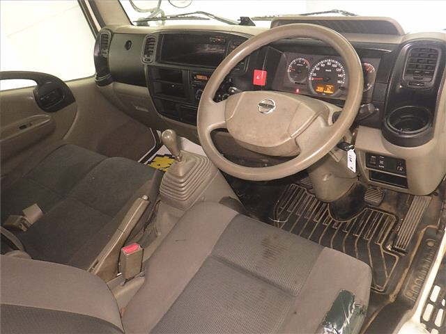 Nissan ATLAS 2013 7428860-3