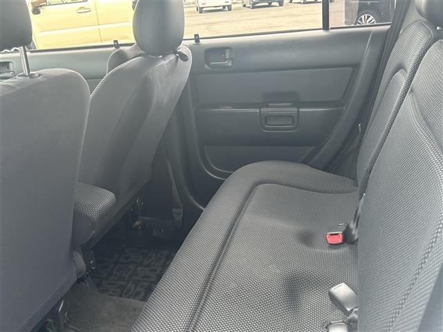 Toyota BB 2004 7429685-11