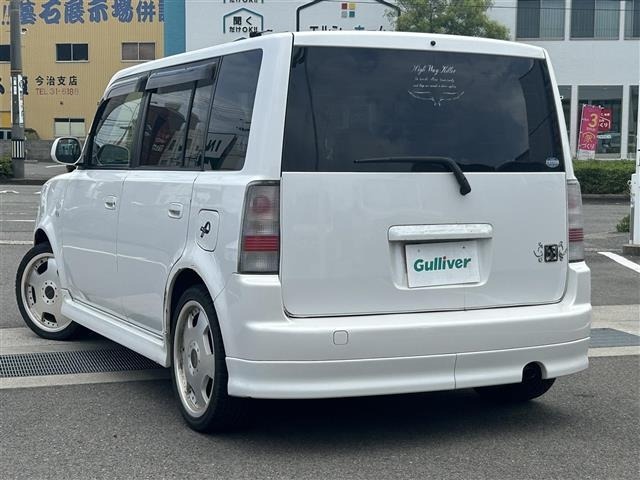 Toyota BB 2004 7429685-13