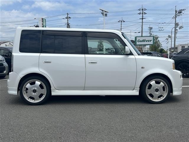 Toyota BB 2004 7429685-19