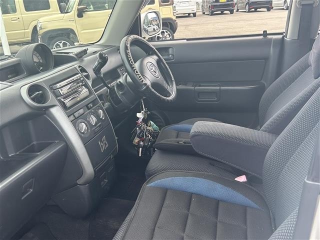 Toyota BB 2004 7429685-9