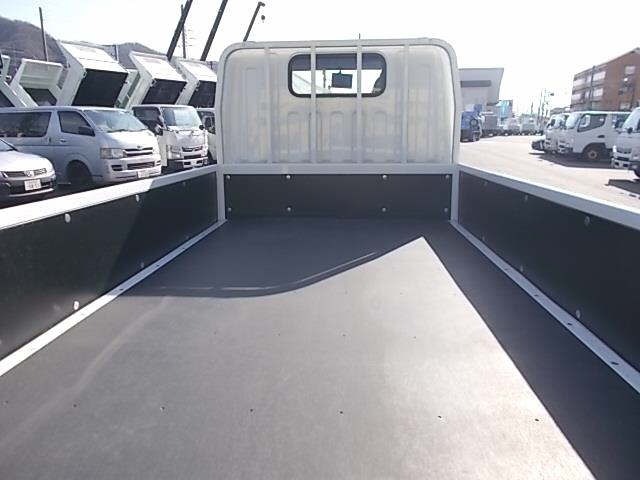 Mitsubishi CANTER 2024 7421898-13