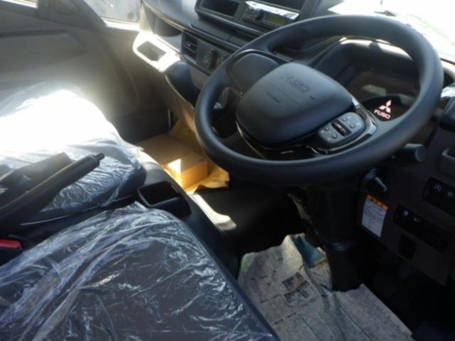Mitsubishi CANTER 2026 7421907-3