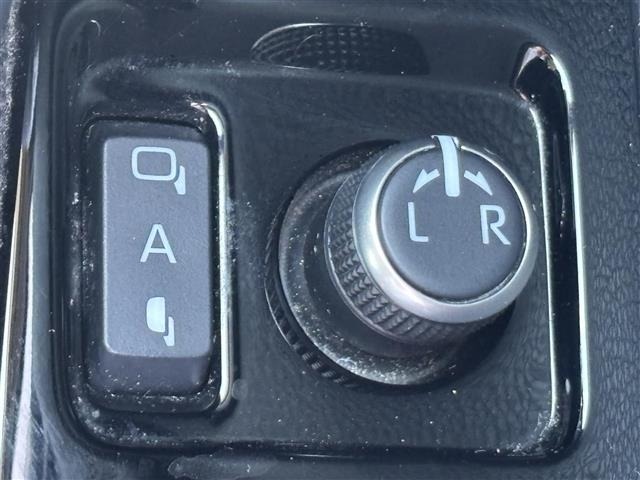 Toyota COROLLA TOURING 2019 7429436-22