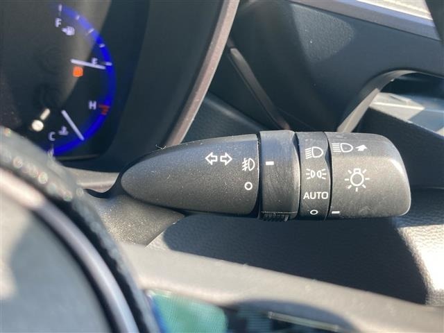 Toyota COROLLA TOURING 2020 7429463-7