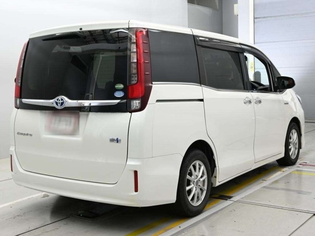 Toyota ESQUIRE 2015 7428954-1