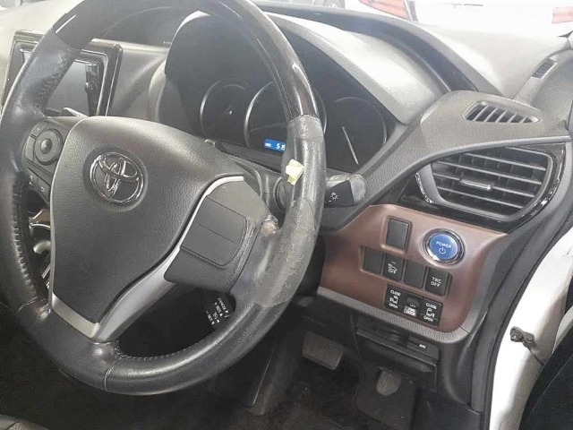 Toyota ESQUIRE 2015 7428954-9