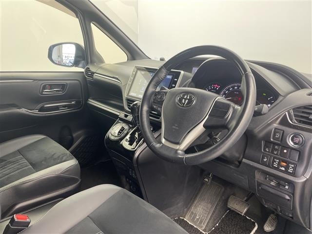 Toyota ESQUIRE 2020 7428960-2