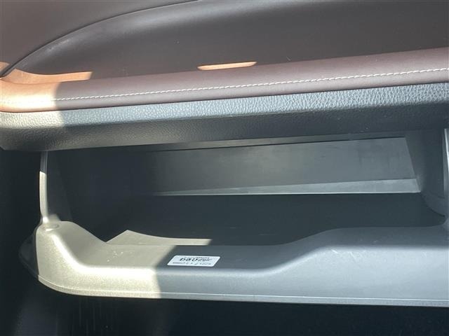 Toyota ESQUIRE 2020 7428961-22