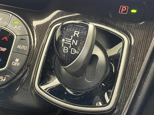 Toyota ESQUIRE 2017 7428967-11