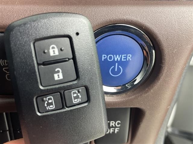 Toyota ESQUIRE 2017 7428969-8