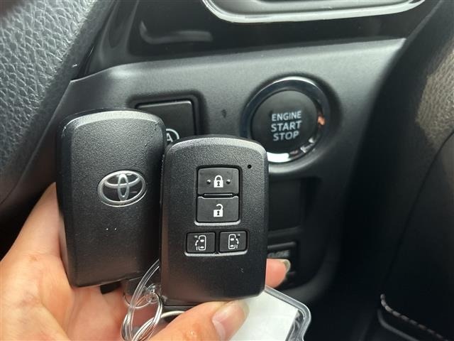 Toyota ESQUIRE 2017 7428971-1
