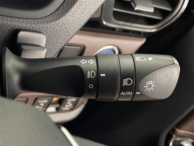 Toyota ESQUIRE 2021 7428972-7