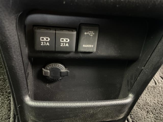 Toyota ESQUIRE 2017 7428973-2