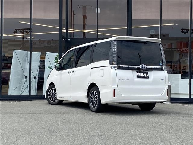 Toyota ESQUIRE 2016 7428975-2