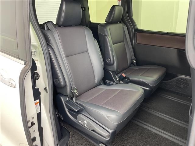 Toyota ESQUIRE 2019 7428984-5