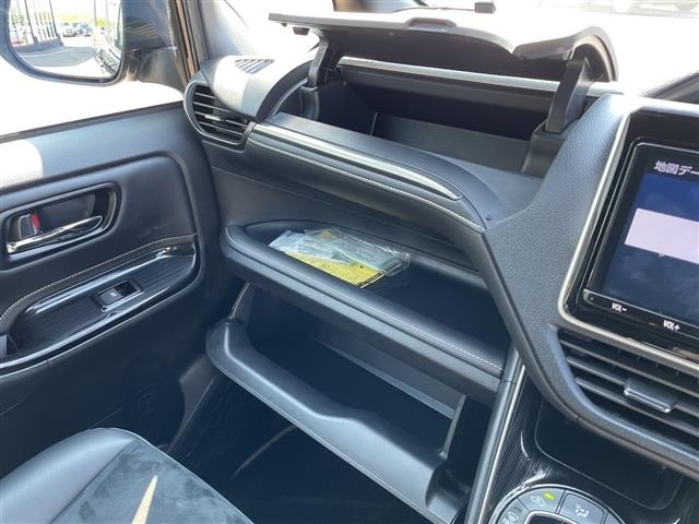 Toyota ESQUIRE 2019 7428994-5