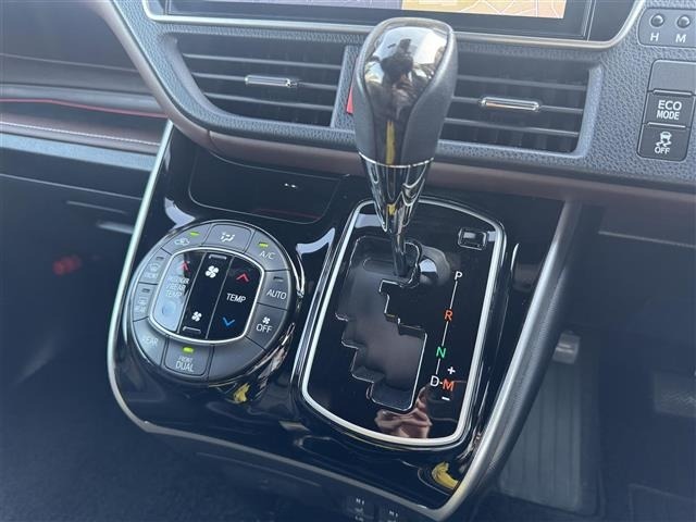 Toyota ESQUIRE 2019 7429001-22