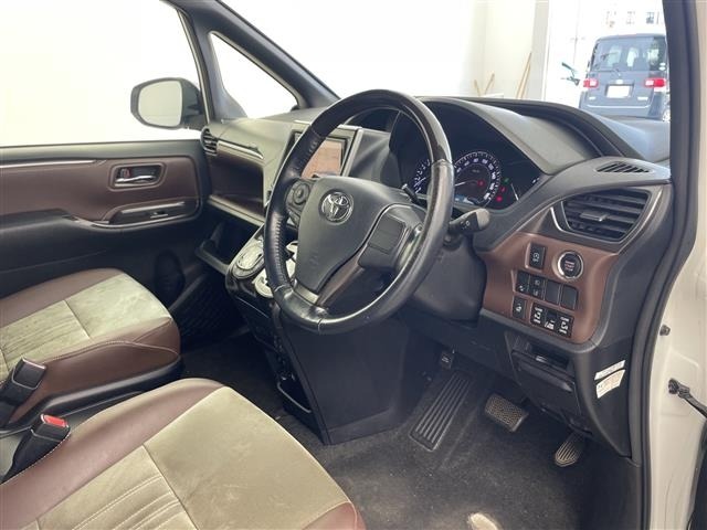 Toyota ESQUIRE 2017 7429005-1
