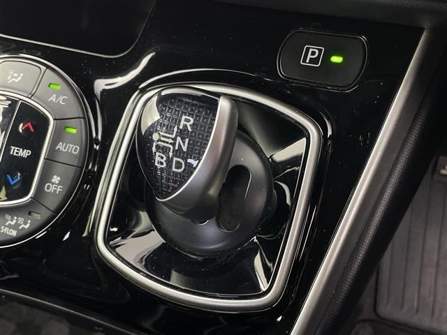 Toyota ESQUIRE 2017 7429006-9