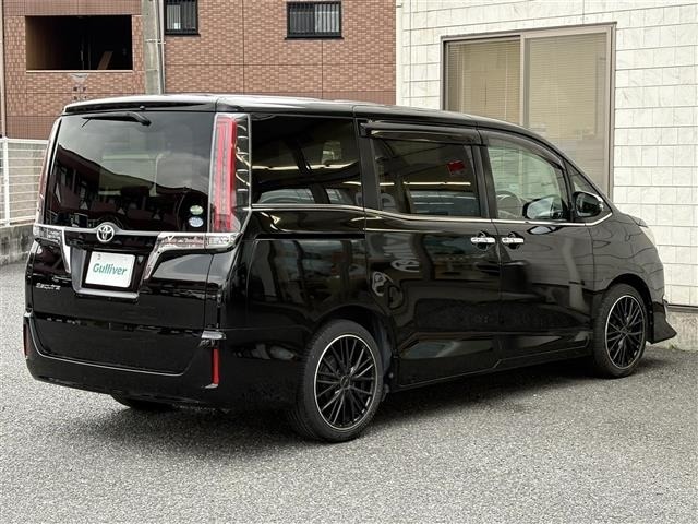 Toyota ESQUIRE 2017 7429011-4