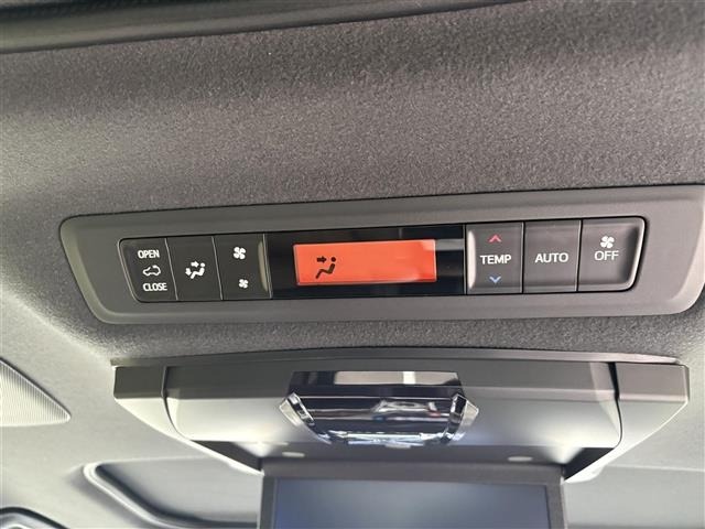 Toyota ESQUIRE 2017 7429012-6