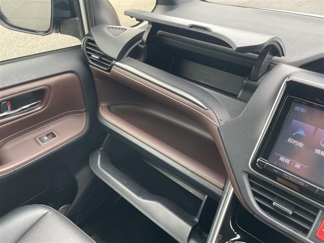 Toyota ESQUIRE 2015 7429015-10