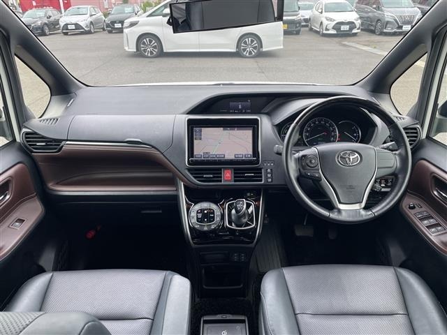 Toyota ESQUIRE 2015 7429015-17