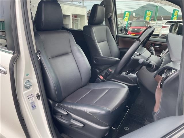 Toyota ESQUIRE 2015 7429015-6