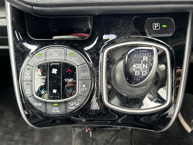 Toyota ESQUIRE 2018 7429016-3