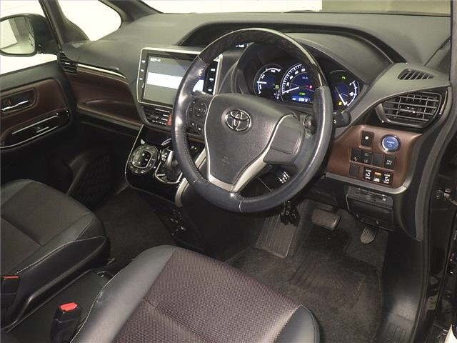 Toyota ESQUIRE 2019 7429022-3