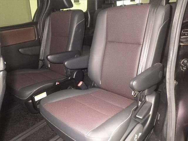 Toyota ESQUIRE 2019 7429022-7