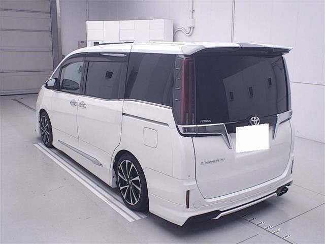 Toyota ESQUIRE 2021 7429024-1
