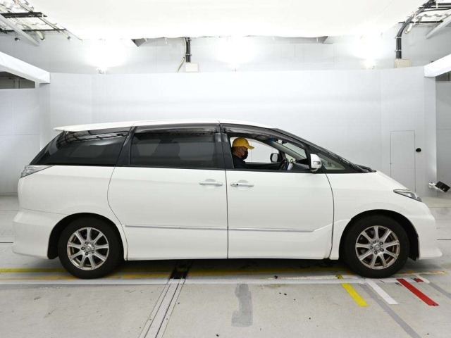 Toyota ESTIMA 2015 7429109-3