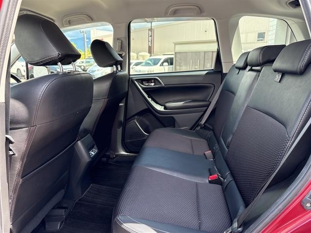 Subaru FORESTER 2017 7427572-9