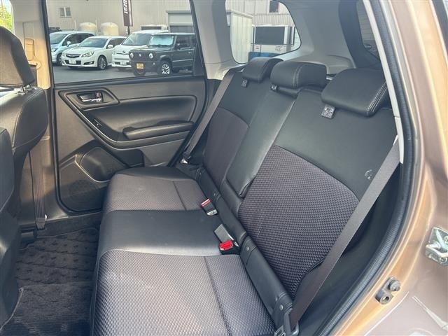 Subaru FORESTER 2015 7427579-10
